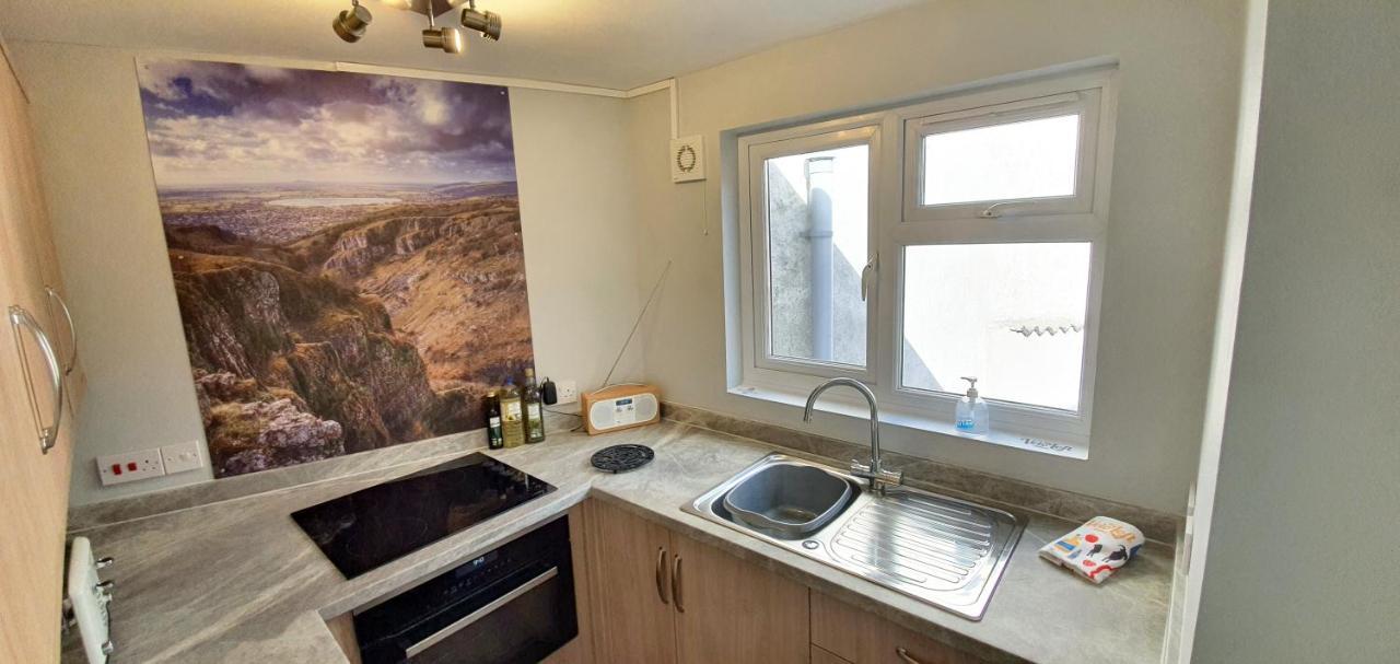 Cheddar Village Apartment Εξωτερικό φωτογραφία